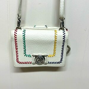 BRIGHTON CROSSBODY LEATHER WALLET W/ STRAP WHITE W/ BLUE RED YELLOW RIBBONS